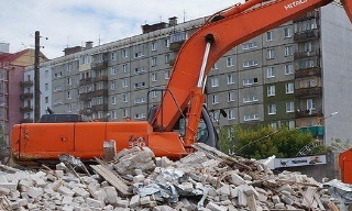 Вывоз строительного мусора с участка в Муравленко недорого от 1582 руб. | 2Землекопа-Мрв