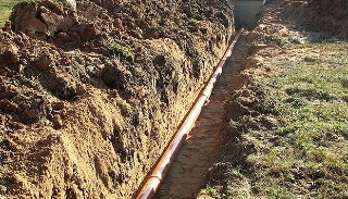 Копка траншей для водопровода в Муравленко: цена за метр от 949 руб.